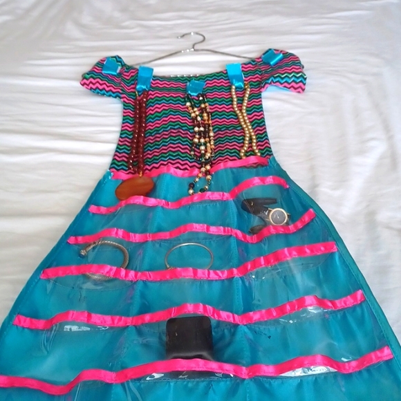 Jewelry organizer - Picture 1 of 11